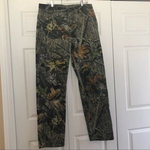 Wrangler Pro Gear camo men’s 5 pocket jeans. Size 38X36.
